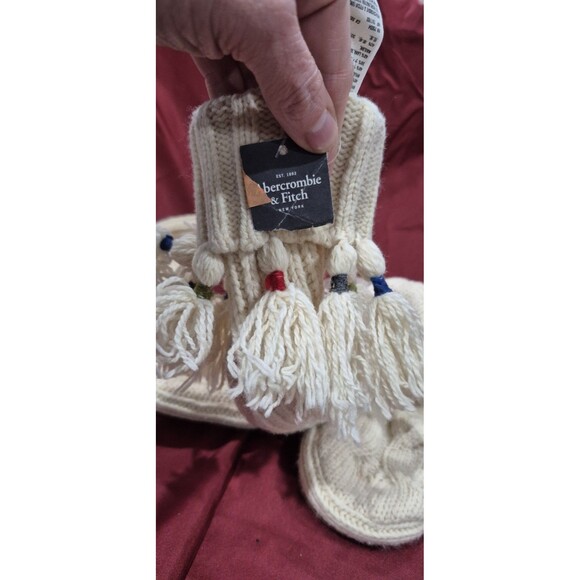 NWT Abercrombie & Fitch Knee High Cable Knit Leather Bottom Boho Tassel Slippers - Picture 3 of 6